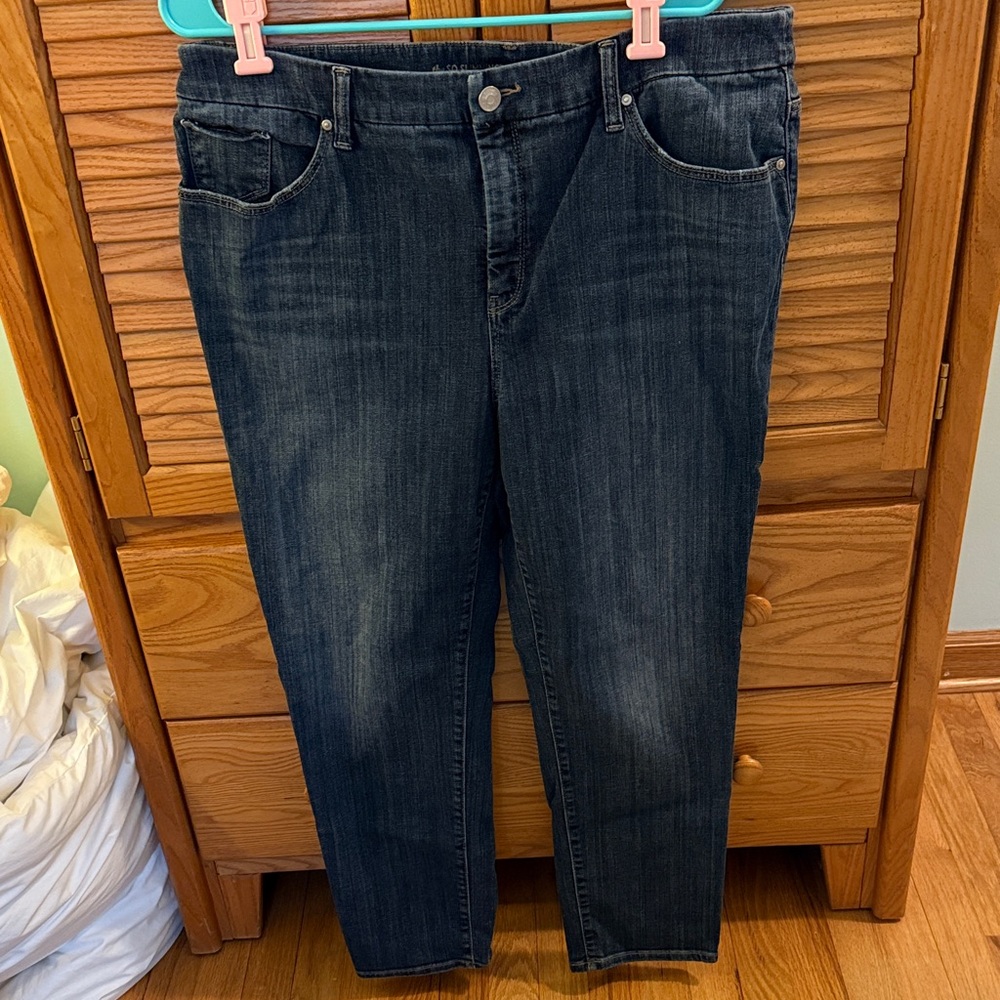 Chico's Dark Wash So Slimming Girlfriend Ankle Jeans Size 3 (16)